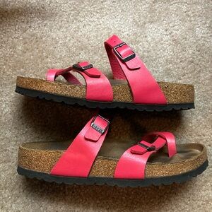 Birkenstocks raspberry color size 7 EUC